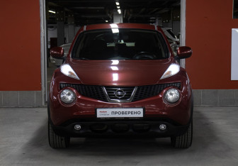 Подержанный автомобиль Nissan Juke 2014 года (2 фото)