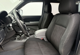 Подержанный автомобиль Ford Ranger 2010 года (10 фото)