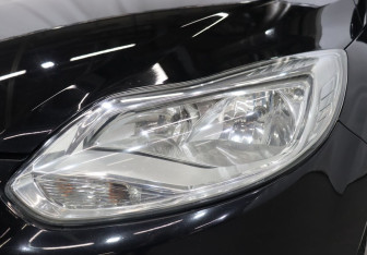 Подержанный автомобиль Ford Focus Hatchback 2013 года (24 фото)