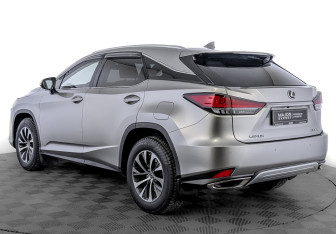 Подержанный автомобиль Lexus RX 2021 года (7 фото)