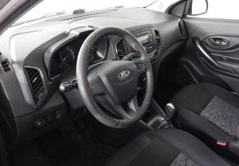 Подержанный автомобиль LADA (ВАЗ) XRAY 2017 года (9 фото)