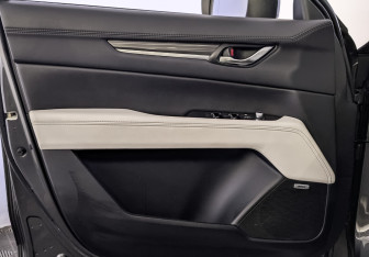 Подержанный автомобиль Mazda CX-5 2018 года (19 фото)