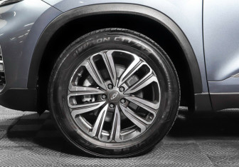 Подержанный автомобиль Chery Tiggo 8 2021 года (10 фото)