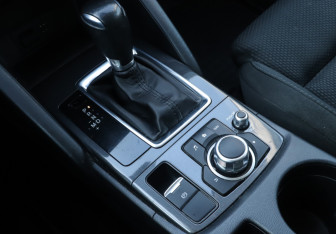 Подержанный автомобиль Mazda CX-5 2016 года (15 фото)