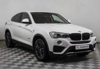 Подержанный автомобиль BMW X4 2016 года (3 фото)