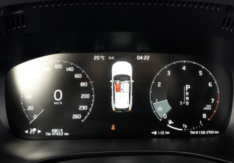 Подержанный автомобиль Volvo XC60 2021 года (16 фото)