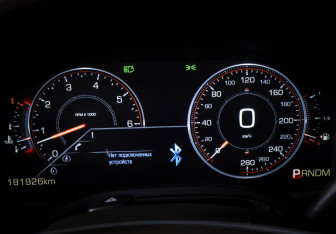 Подержанный автомобиль Cadillac Escalade Suv 2015 года (20 фото)