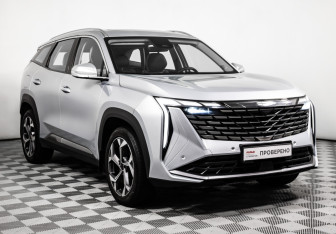 Подержанный автомобиль Geely Atlas 2023 года (4 фото)