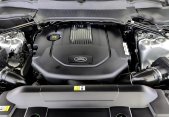 Подержанный автомобиль Land Rover Range Rover 2019 года (9 фото)