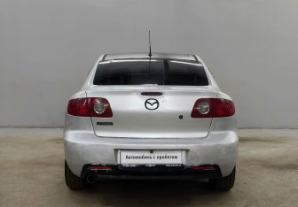 Подержанный автомобиль Mazda 3 Sedan 2004 года (6 фото)
