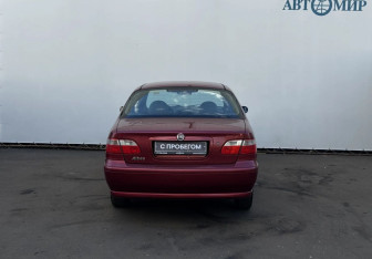 Подержанный автомобиль Fiat Albea 2011 года (6 фото)