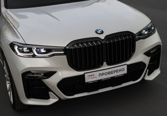 Подержанный автомобиль BMW X7 2019 года (36 фото)
