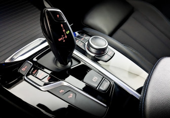 Подержанный автомобиль BMW X3 2021 года (29 фото)