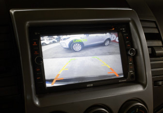 Подержанный автомобиль Mazda 5 2008 года (15 фото)