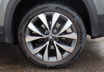 Подержанный автомобиль Skoda Kodiaq 2025 года (9 фото)