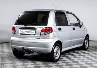 Подержанный автомобиль Daewoo Matiz 2012 года (5 фото)