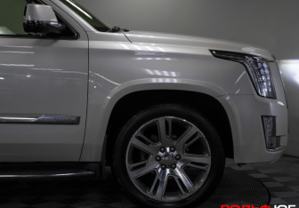 Подержанный автомобиль Cadillac Escalade Suv 2015 года (35 фото)