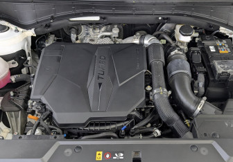 Подержанный автомобиль Hyundai Santa Fe 2023 года (9 фото)