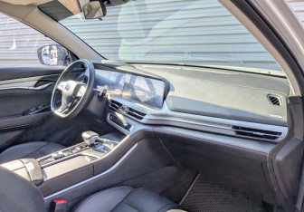 Подержанный автомобиль Changan CS75PLUS 2023 года (11 фото)