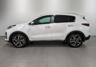 Подержанный автомобиль Kia Sportage 2019 года (8 фото)