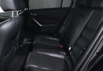 Подержанный автомобиль Mazda 6 Sedan 2016 года (10 фото)