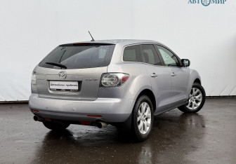 Подержанный автомобиль Mazda CX-7 2007 года (5 фото)