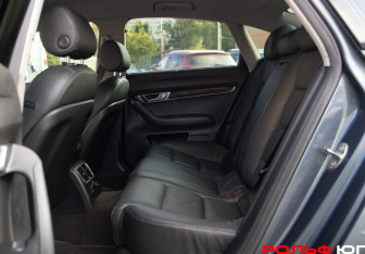 Подержанный автомобиль Audi A6 Sedan 2007 года (8 фото)