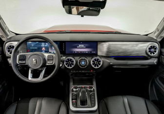 Новый Tank 300 2025 (10 фото)