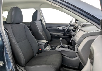 Подержанный автомобиль Nissan X-Trail 2021 года (23 фото)