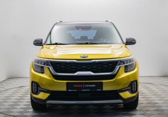 Подержанный автомобиль Kia Seltos 2020 года (8 фото)