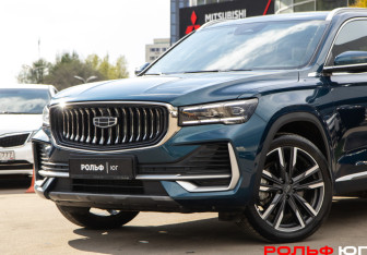 Подержанный автомобиль Geely Monjaro 2023 года (17 фото)