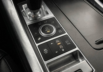 Подержанный автомобиль Land Rover Range Rover Sport 2013 года (16 фото)