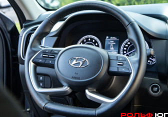 Подержанный автомобиль Hyundai Creta 2022 года (11 фото)