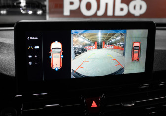 Подержанный автомобиль Москвич 3 2023 года (20 фото)