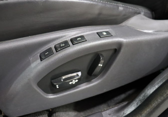 Подержанный автомобиль Volvo S80 2011 года (12 фото)