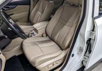 Подержанный автомобиль Nissan X-Trail 2018 года (19 фото)