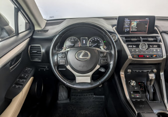 Подержанный автомобиль Lexus NX 2019 года (22 фото)