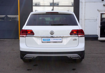 Подержанный автомобиль Volkswagen Teramont 2018 года (6 фото)