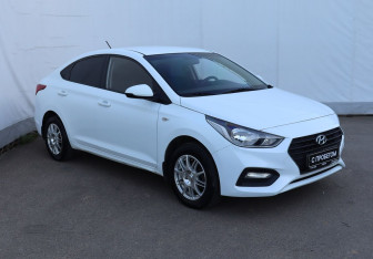 Подержанный автомобиль Hyundai Solaris Sedan 2017 года (3 фото)