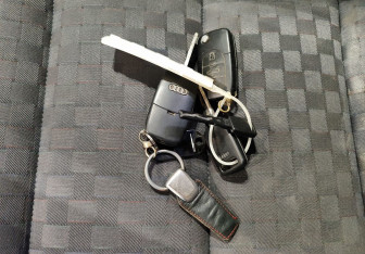 Подержанный автомобиль Audi A6 Sedan 2001 года (16 фото)