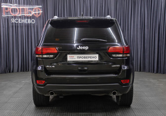 Подержанный автомобиль Jeep Grand Cherokee 2020 года (6 фото)