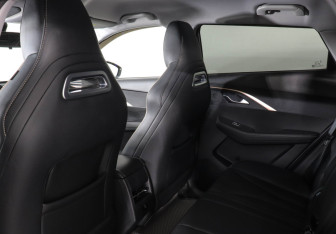 Подержанный автомобиль Omoda C5 2024 года (12 фото)