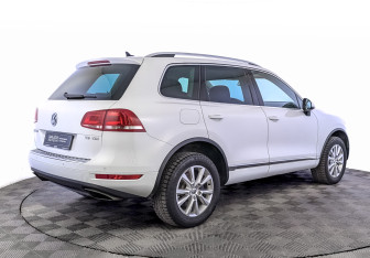 Подержанный автомобиль Volkswagen Touareg 2012 года (5 фото)