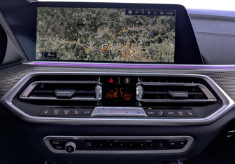 Подержанный автомобиль BMW X5 2022 года (17 фото)