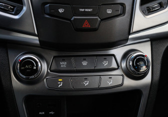 Подержанный автомобиль SsangYong Actyon 2014 года (14 фото)