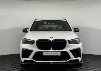 Подержанный автомобиль BMW X5 2021 года (3 фото)