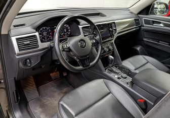 Подержанный автомобиль Volkswagen Teramont 2019 года (7 фото)