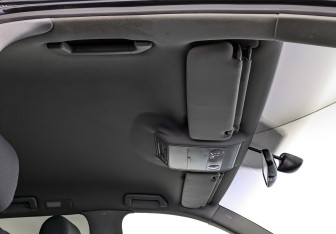 Подержанный автомобиль Volkswagen Touareg 2009 года (23 фото)