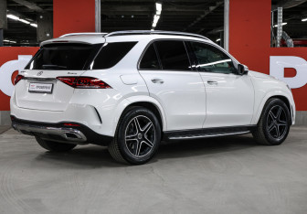 Подержанный автомобиль Mercedes-Benz GLE 2019 года (5 фото)