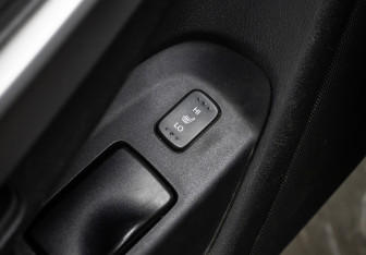 Подержанный автомобиль Honda Crosstour 2012 года (23 фото)